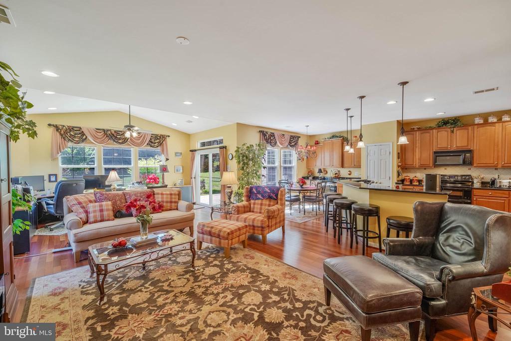 17253 FOUR SEASONS DRIVE