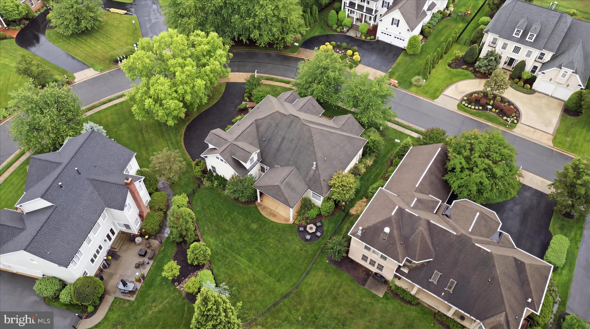 8277 ROXBOROUGH LOOP