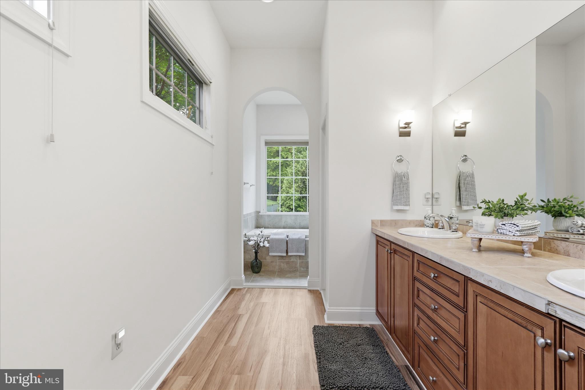 8277 ROXBOROUGH LOOP