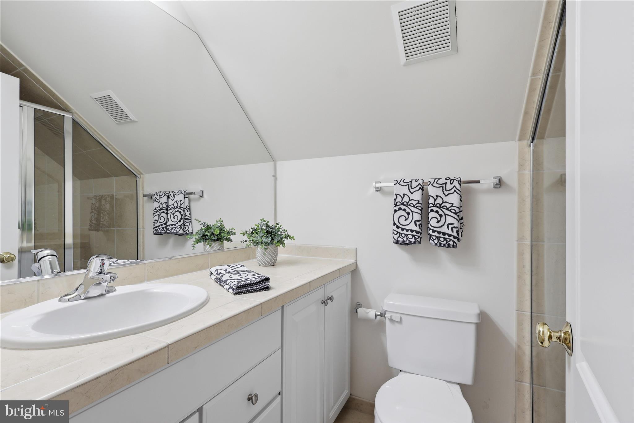 8277 ROXBOROUGH LOOP