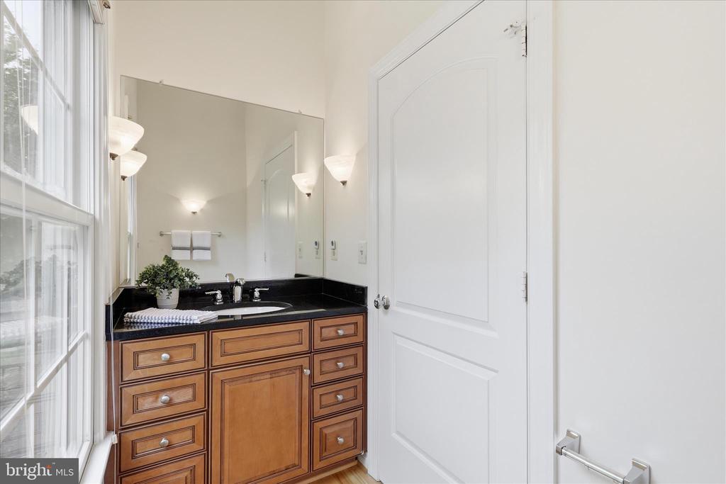8277 ROXBOROUGH LOOP