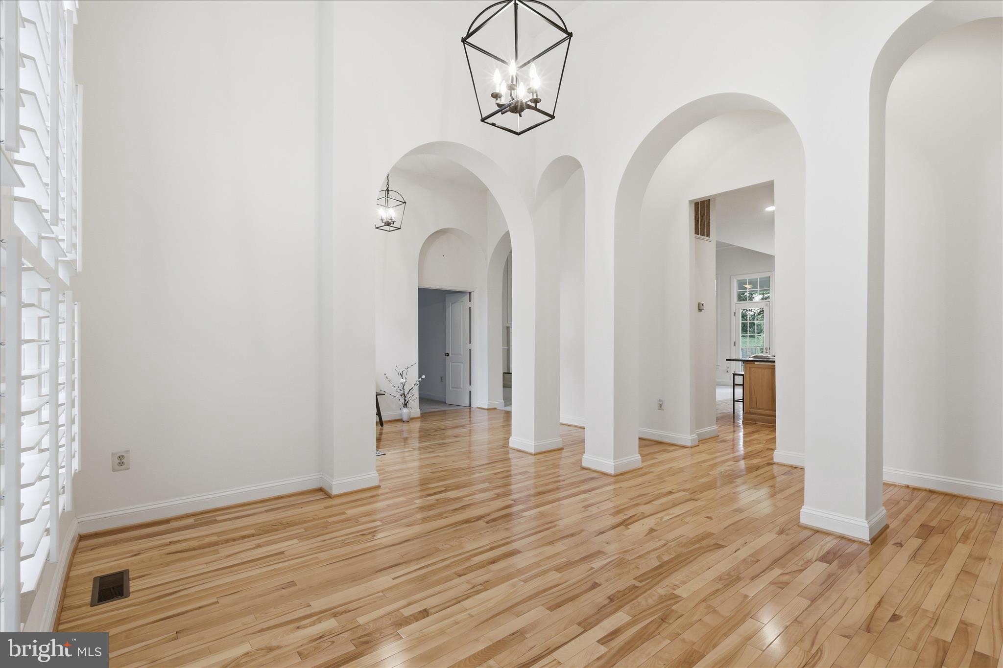 8277 ROXBOROUGH LOOP