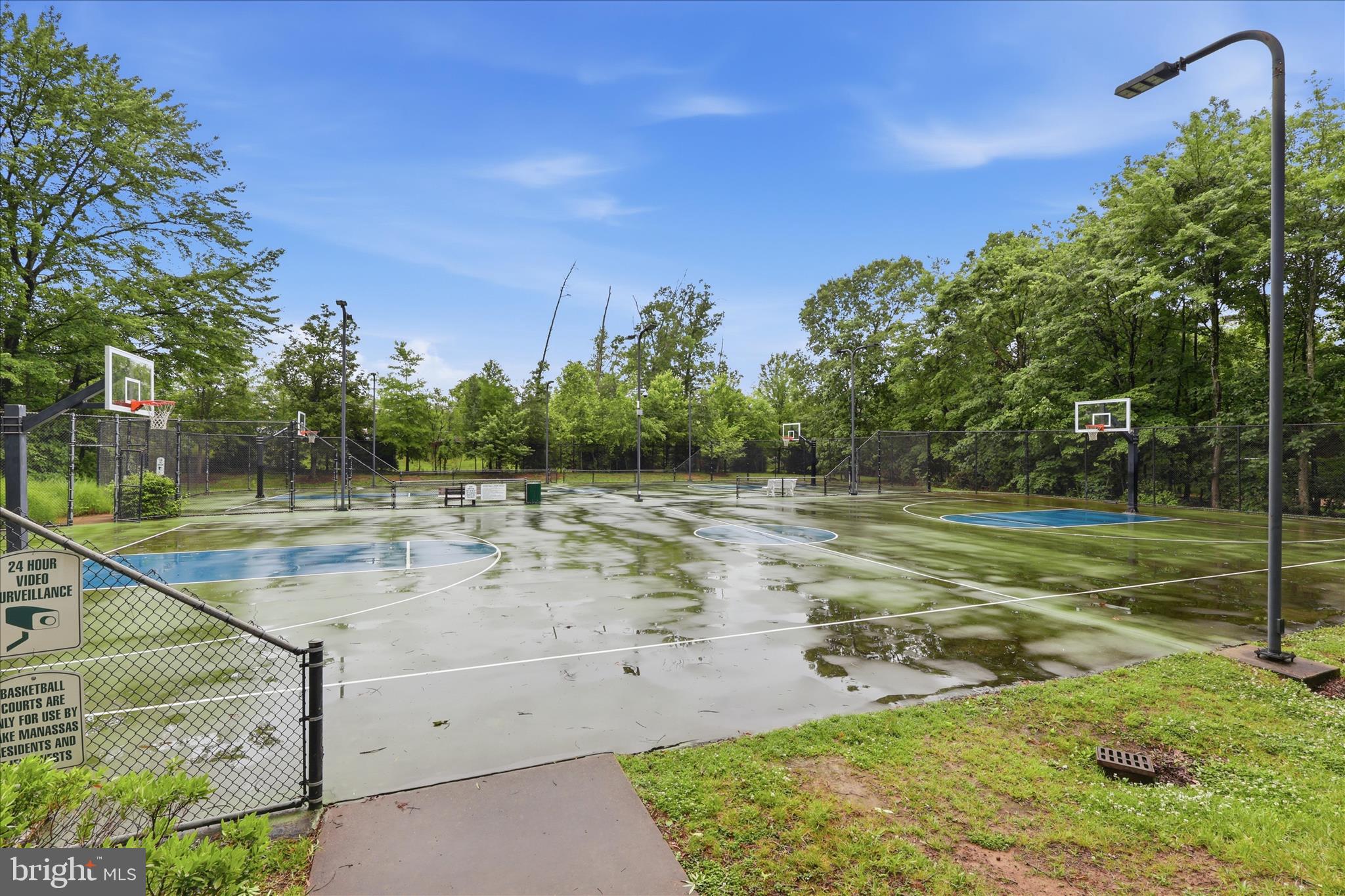 8277 ROXBOROUGH LOOP