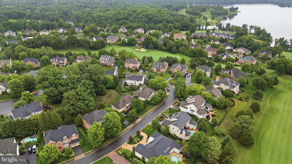 8277 ROXBOROUGH LOOP
