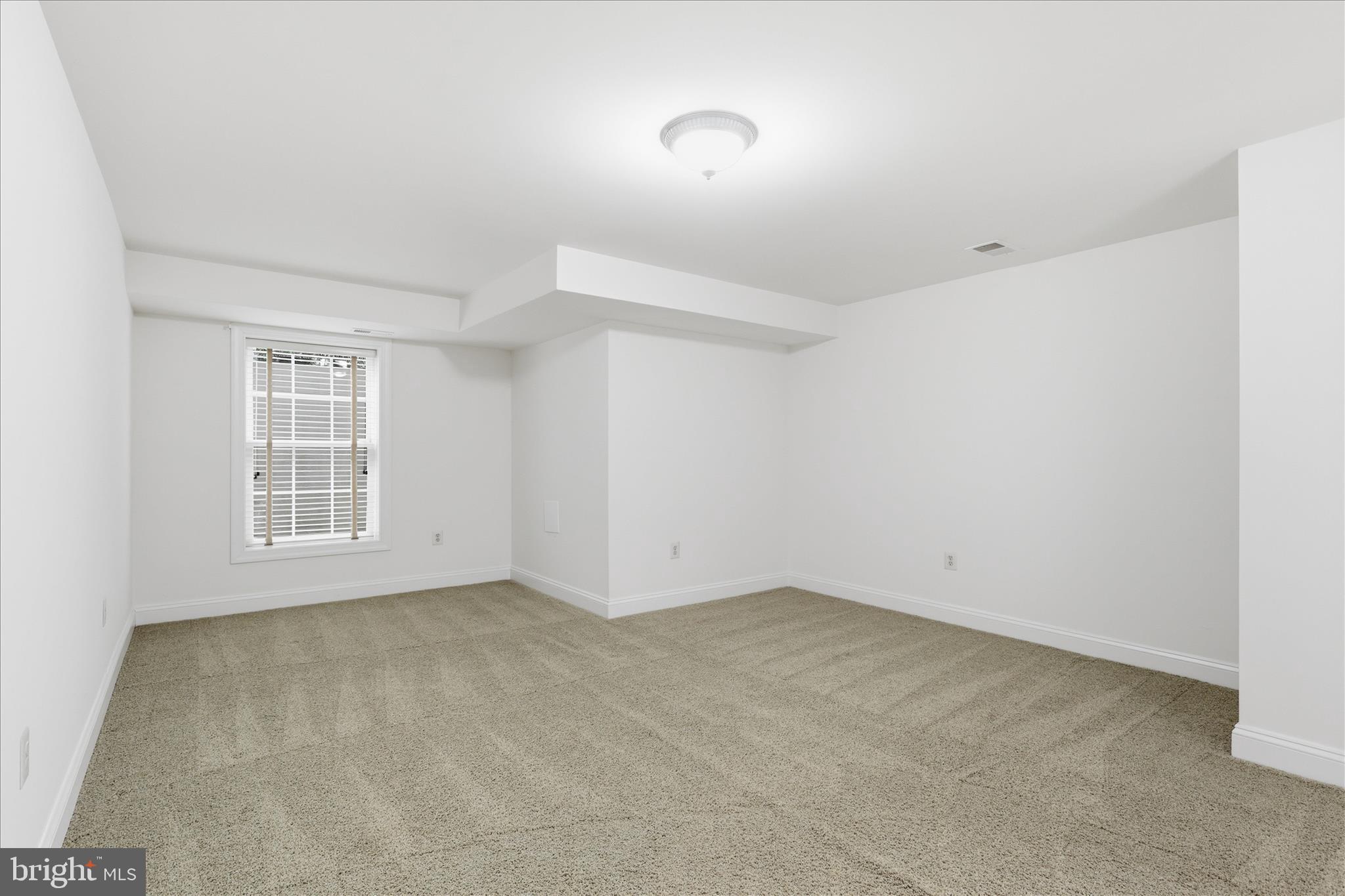 8277 ROXBOROUGH LOOP