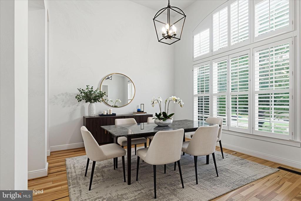 8277 ROXBOROUGH LOOP