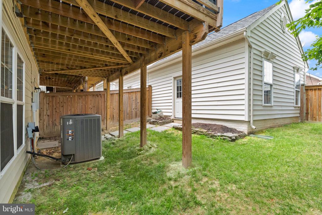 2722 WAKEWATER WAY