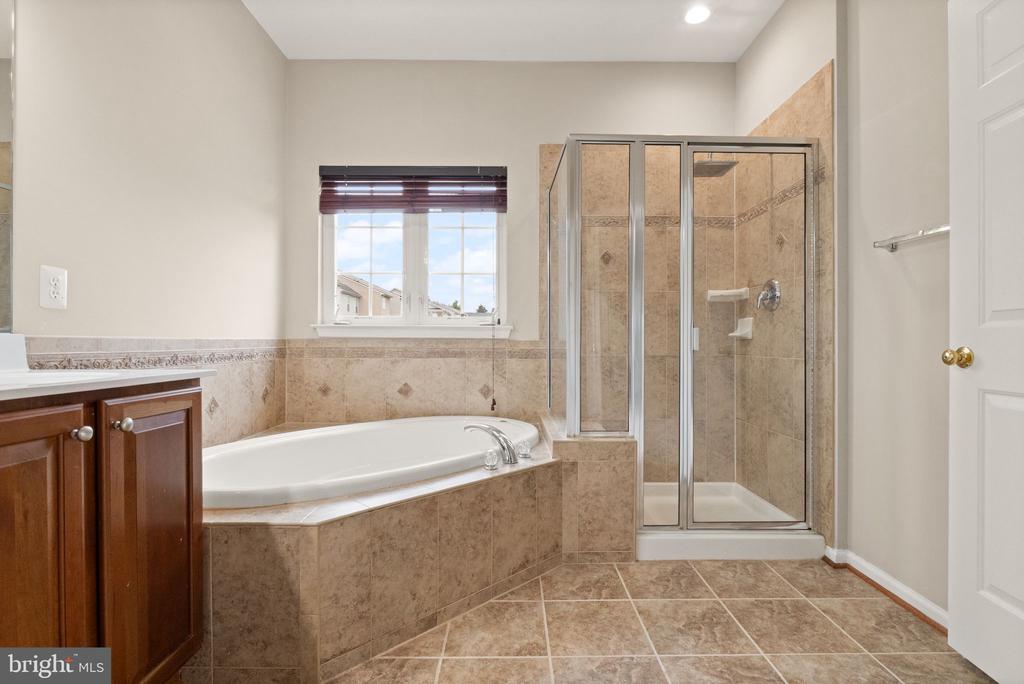 2722 WAKEWATER WAY