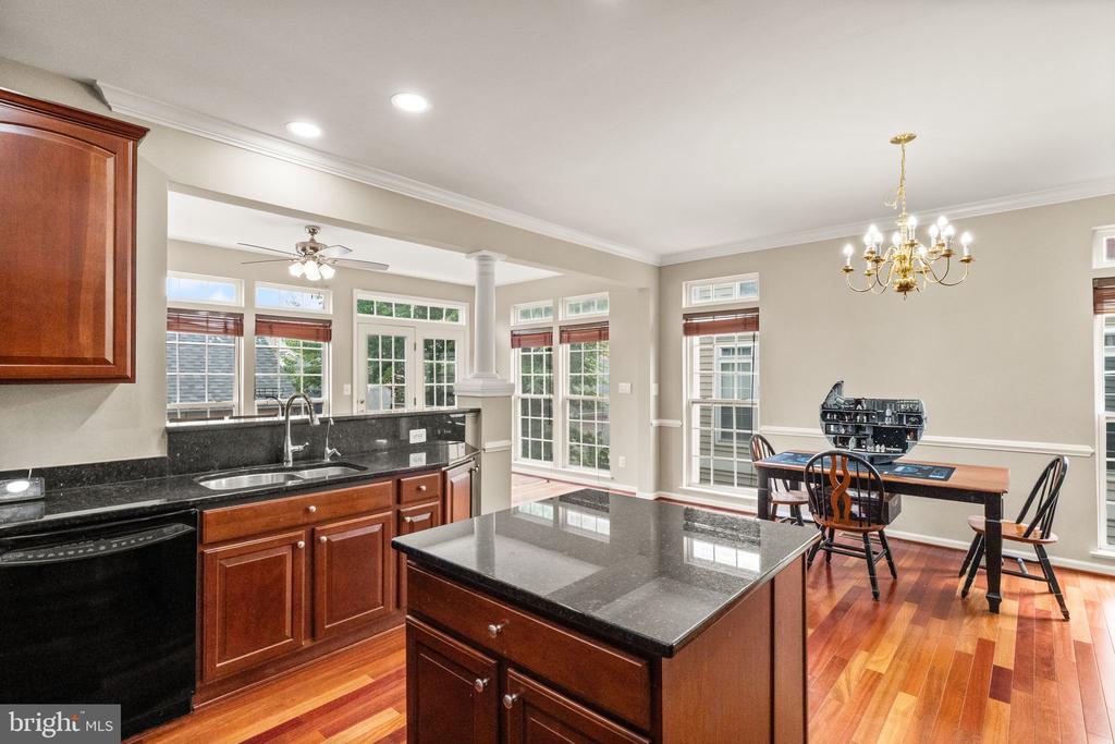 2722 WAKEWATER WAY