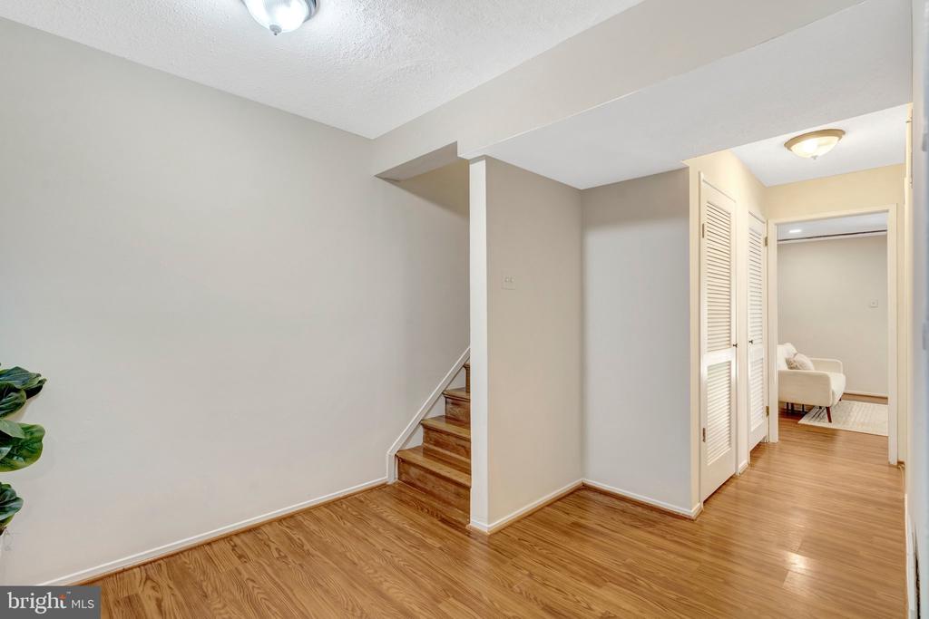 1801 POWDER HORN TERRACE
