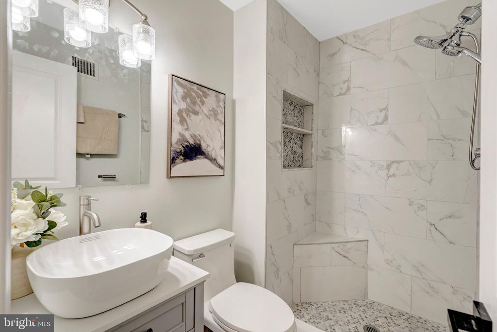 1801 POWDER HORN TERRACE