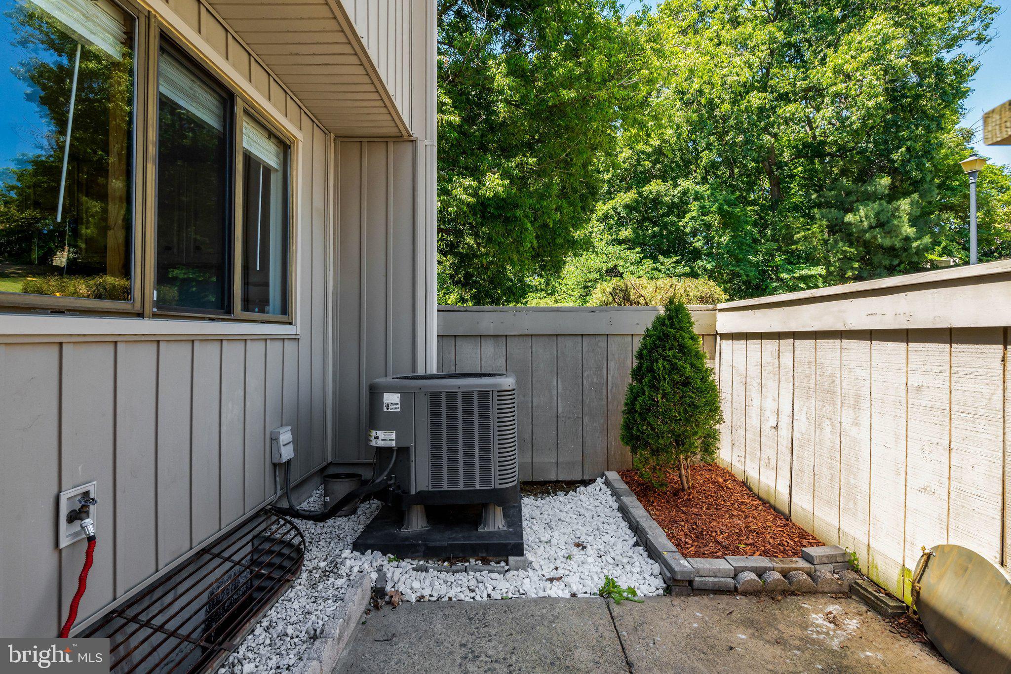 1801 POWDER HORN TERRACE