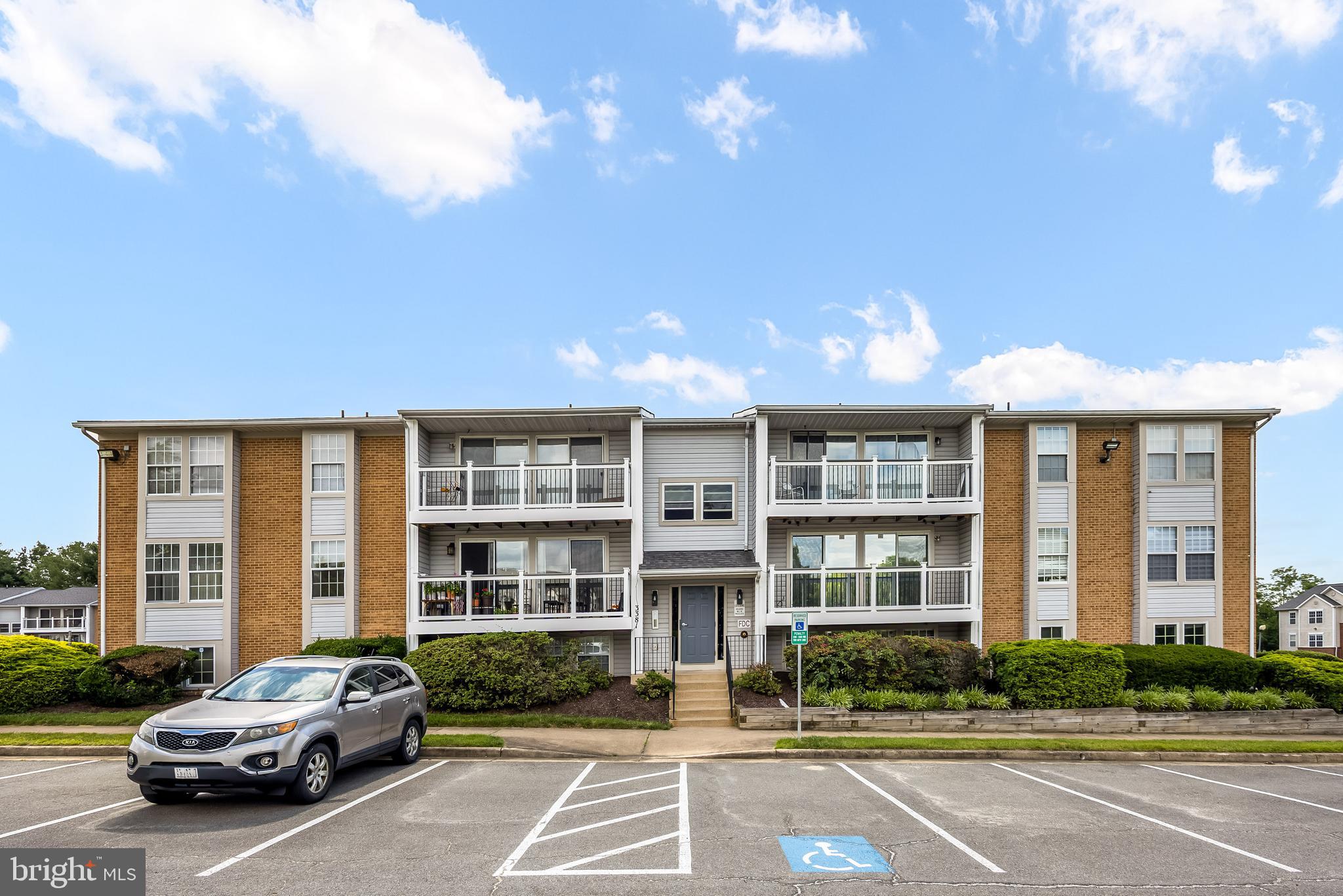 3381 YOST LANE