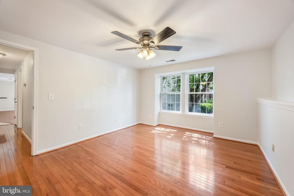 3381 YOST LANE
