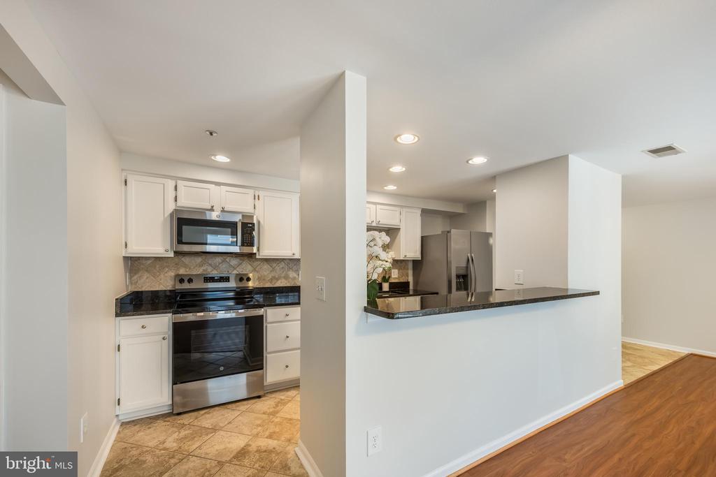 3381 YOST LANE