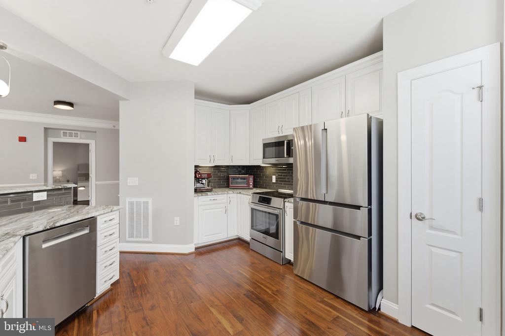 15130 HEATHER MILL LANE Unit: 402