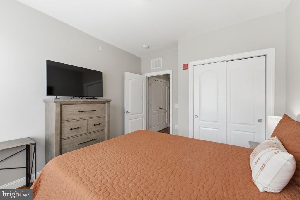 15130 HEATHER MILL LANE Unit: 402