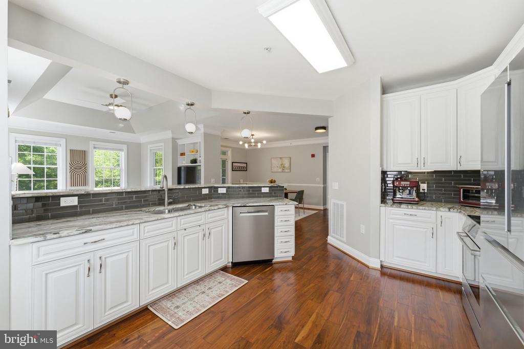 15130 HEATHER MILL LANE Unit: 402
