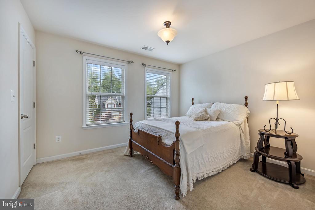 15342 COLONEL TANSILL COURT