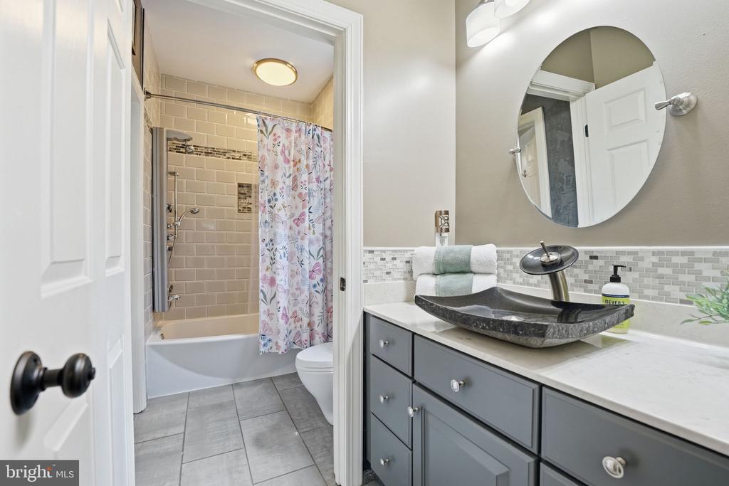 13219 PIEDMONT VISTA DRIVE