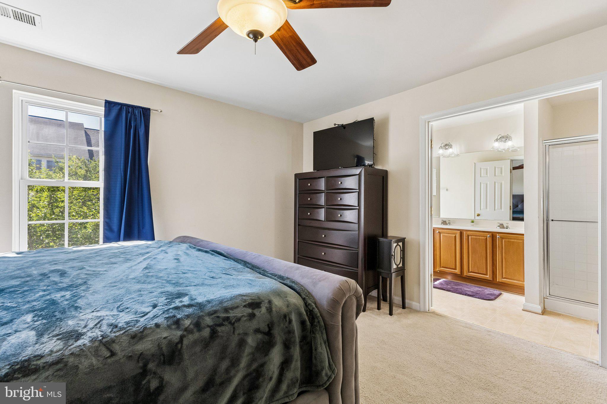 12047 KEMPS LANDING CIRCLE