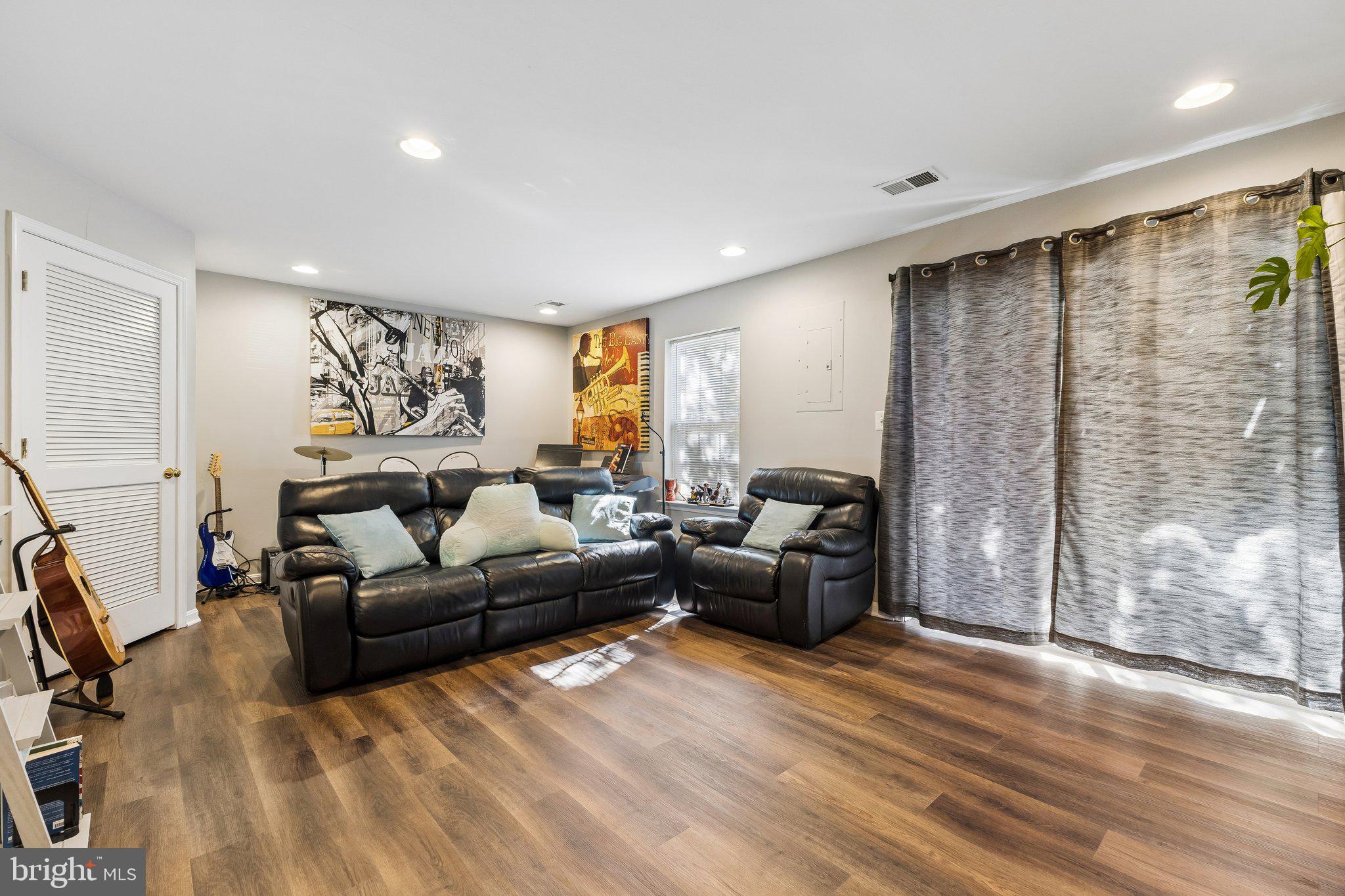 12047 KEMPS LANDING CIRCLE