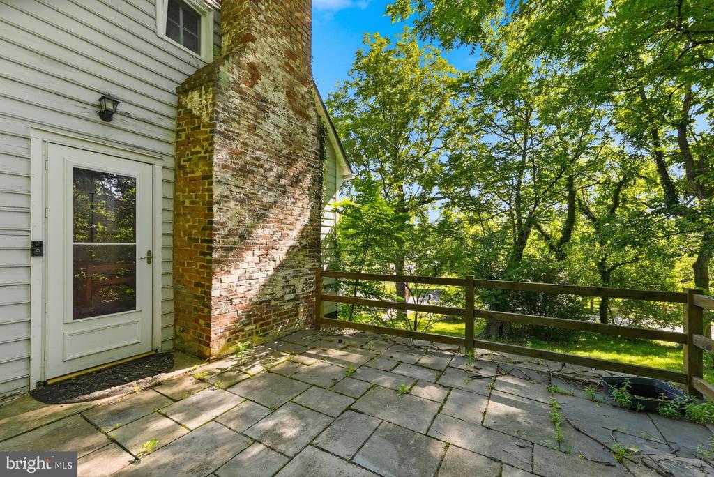 8200 BUCKLAND MILL ROAD