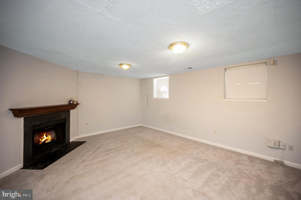 4683 JOANNA COURT