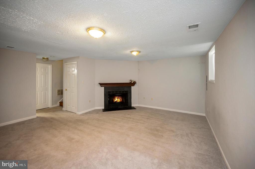 4683 JOANNA COURT