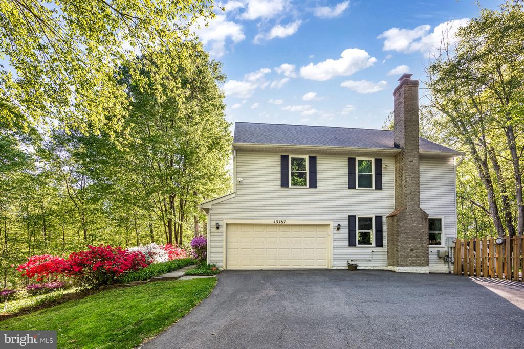 13187 TRAILS END COURT