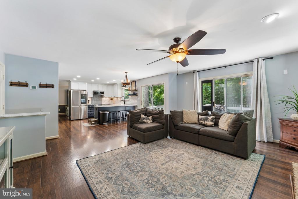 13187 TRAILS END COURT