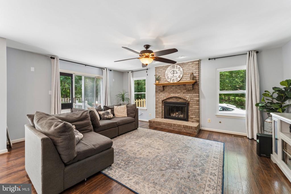 13187 TRAILS END COURT