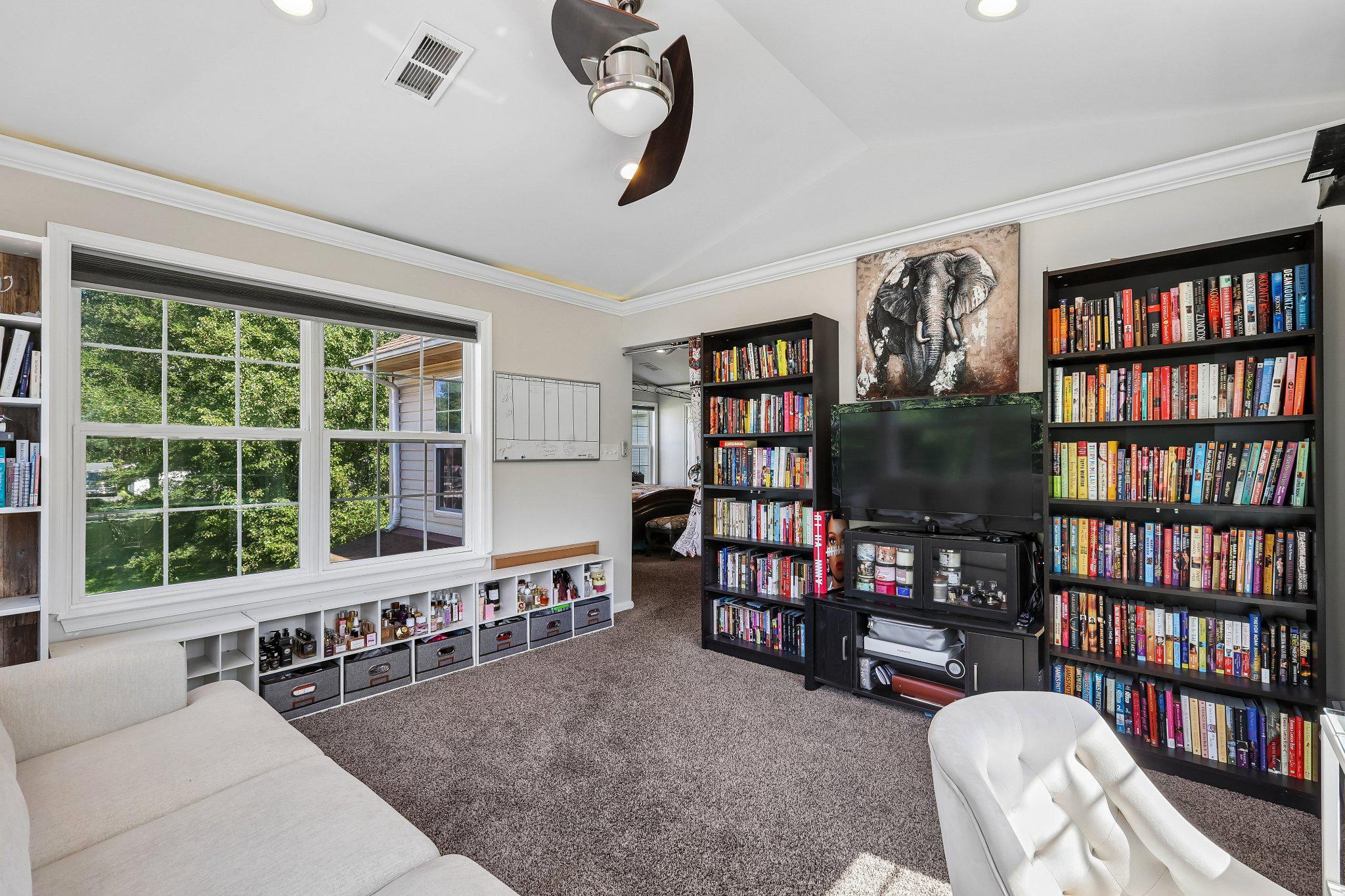 6217 OAKLAND DRIVE