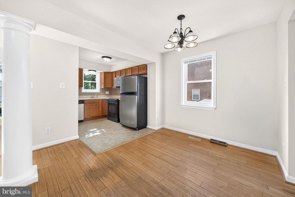 8238 WYCLIFFE COURT
