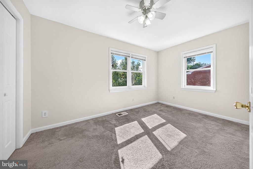 8238 WYCLIFFE COURT