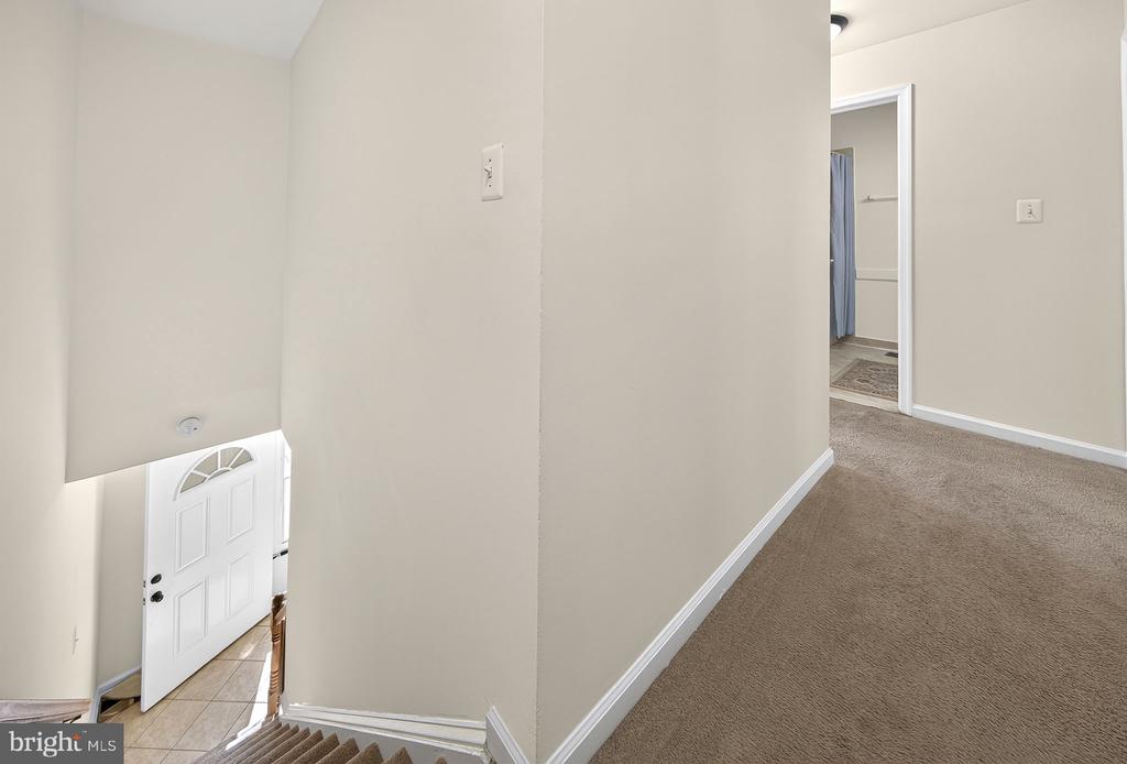 8238 WYCLIFFE COURT