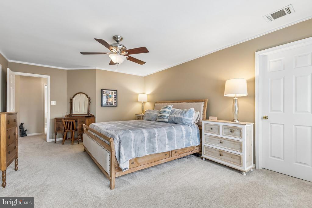 12230 SCONES HILL COURT