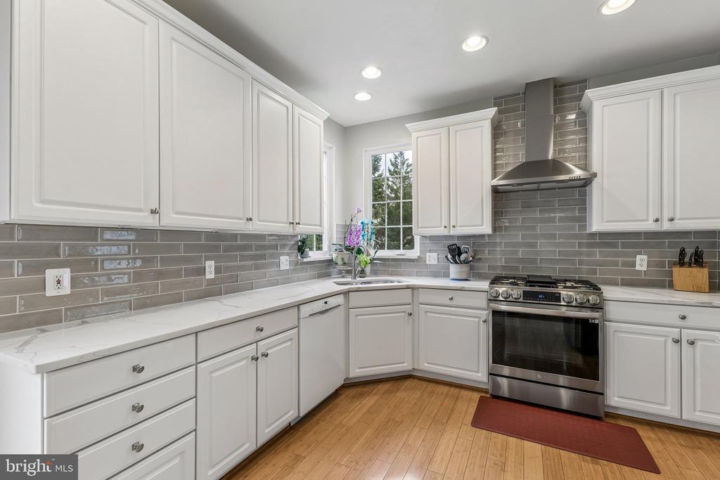 12230 SCONES HILL COURT