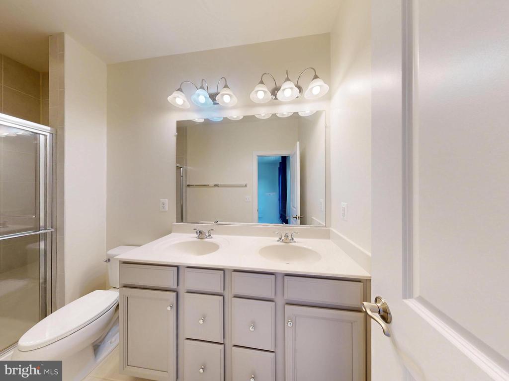 15305 LINVILLE CREEK DRIVE