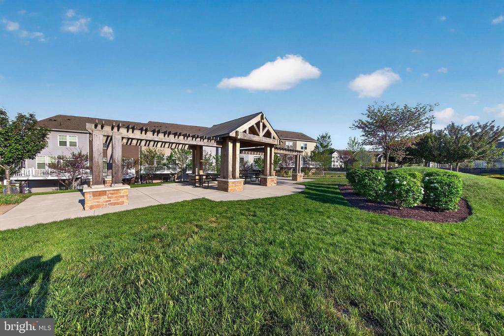 15305 LINVILLE CREEK DRIVE