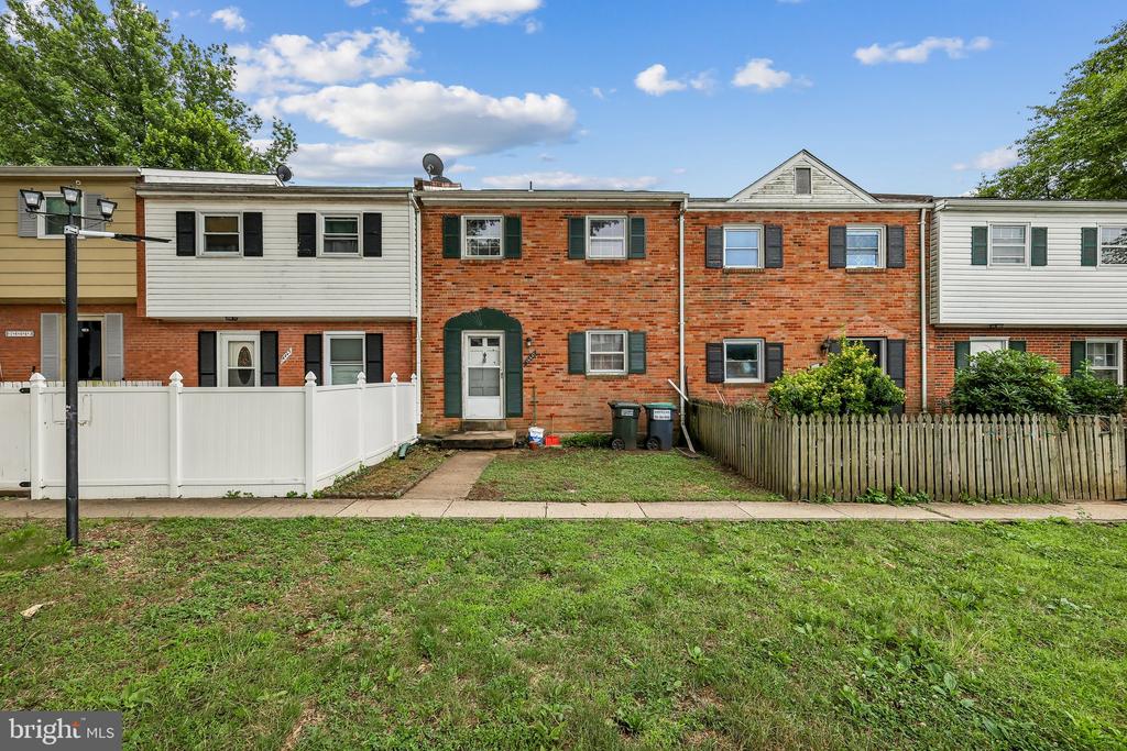 14447 Village Dr, -2717, United States