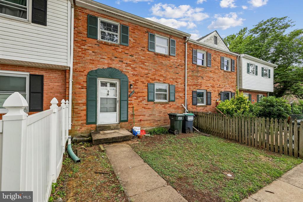 14447 Village Dr, -2717, United States