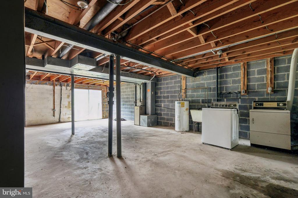 14447 Village Dr, -2717, United States