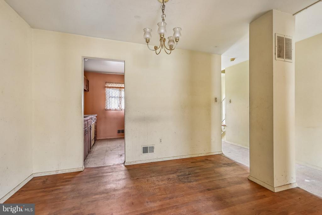 14447 Village Dr, -2717, United States