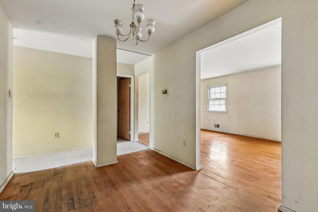 14447 Village Dr, -2717, United States