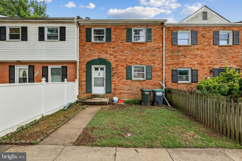 14447 Village Dr, -2717, United States