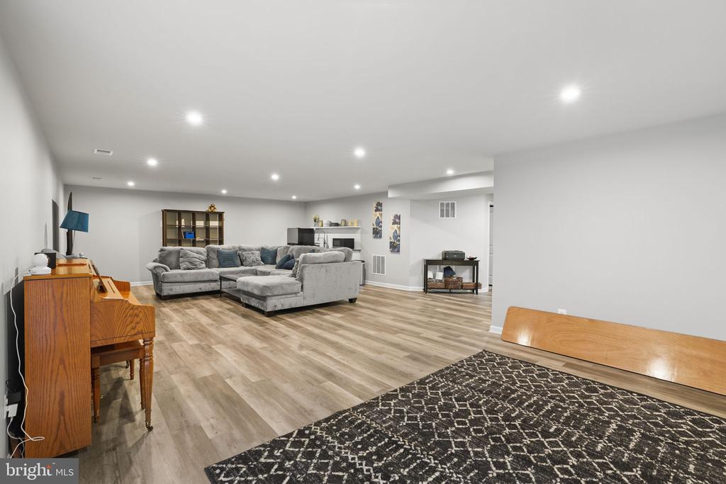 12405 SOUTHINGTON DRIVE