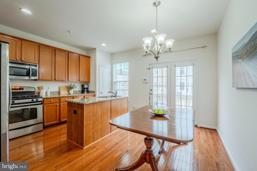 15409 ROSEMONT MANOR DRIVE