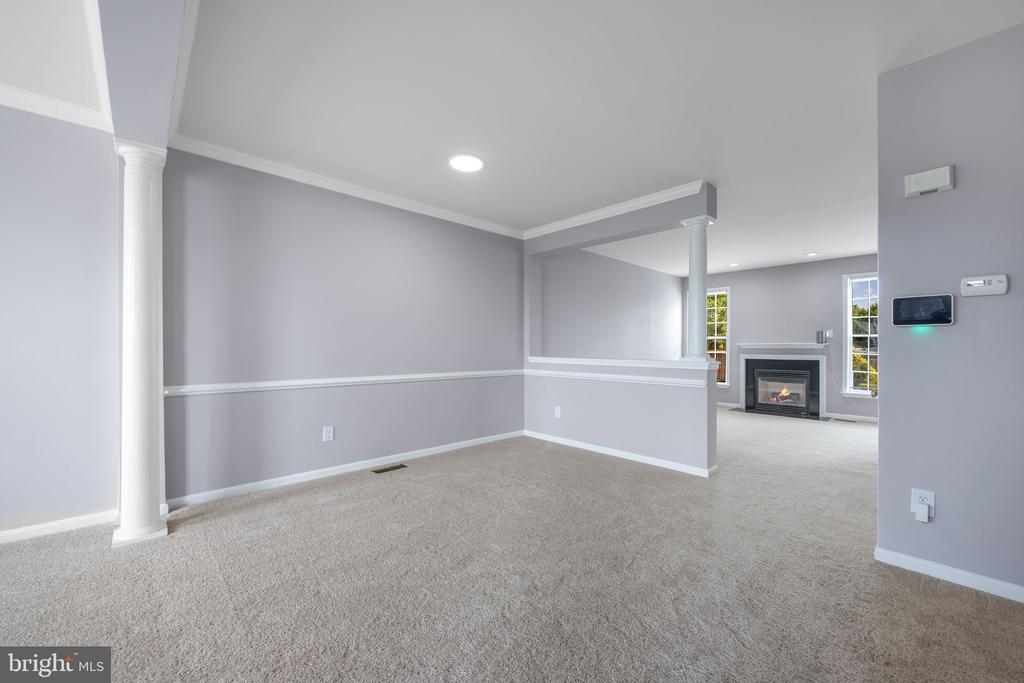 2192 ARMITAGE COURT