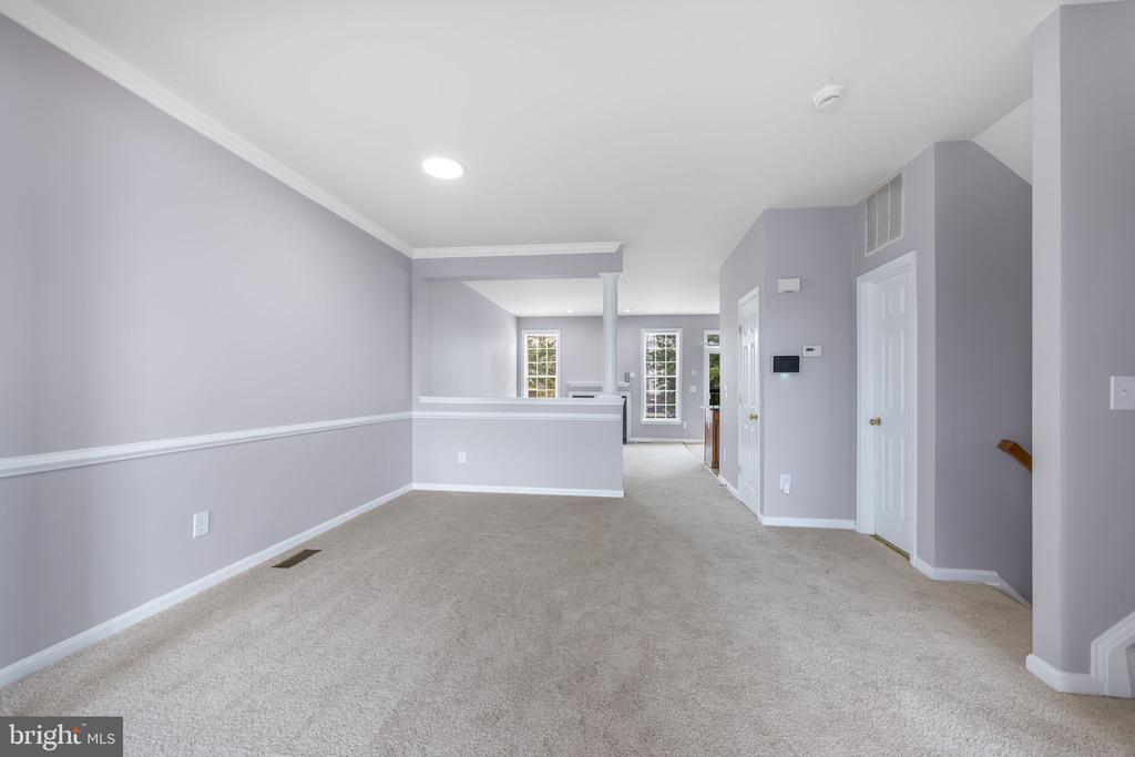 2192 ARMITAGE COURT